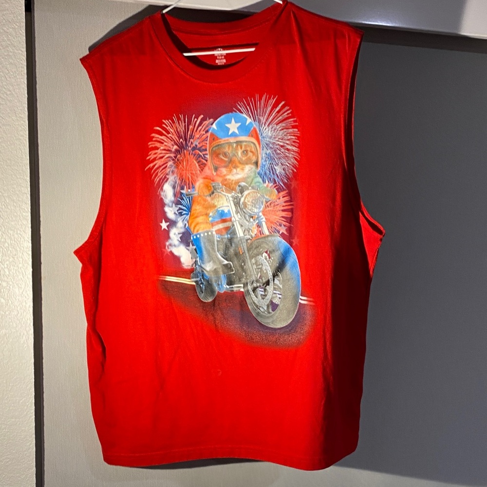 Red Graphic Men's Sleeveless Tee